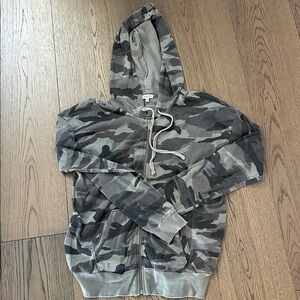 Splendid Gray Camouflage Hoodie